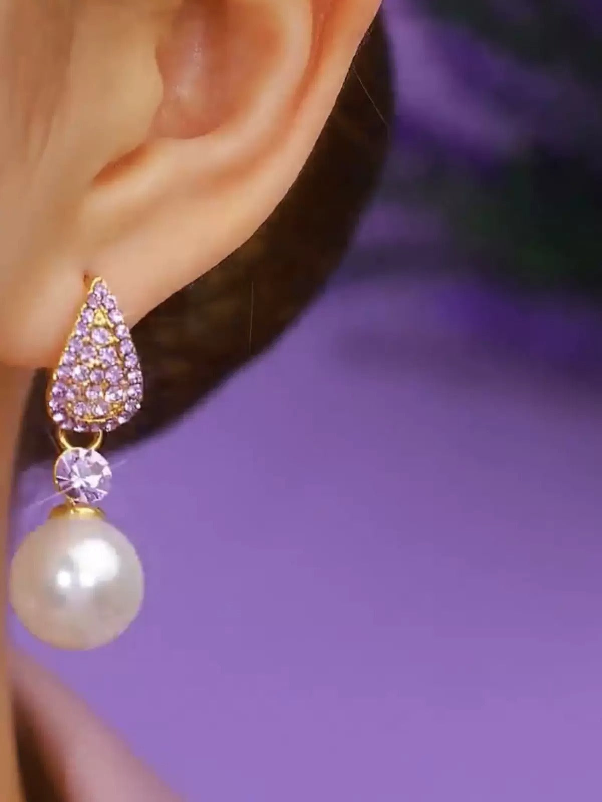 Light purple zircon pearl earrings