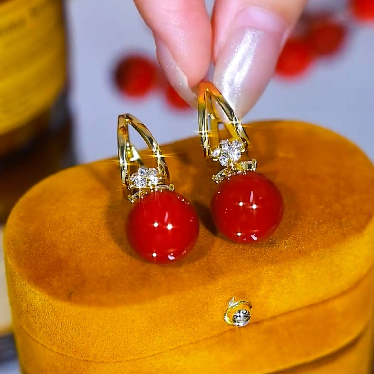 RED BEADS QUEEN EARRINGS(GOLD PLATED)