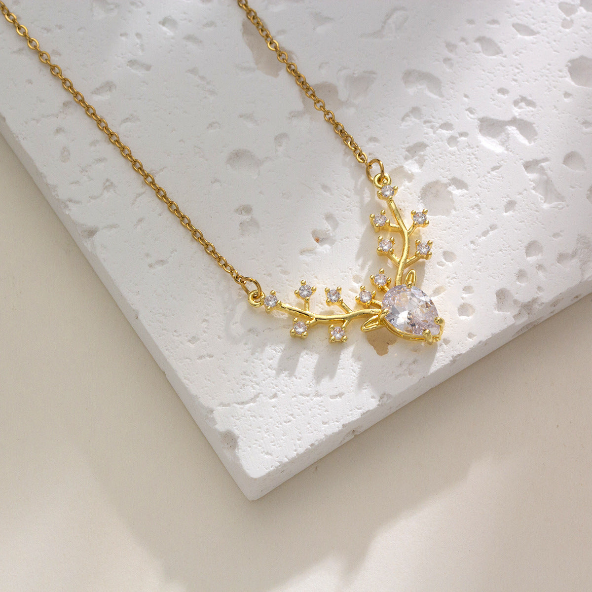 18K Gold Plated Stage Necklace