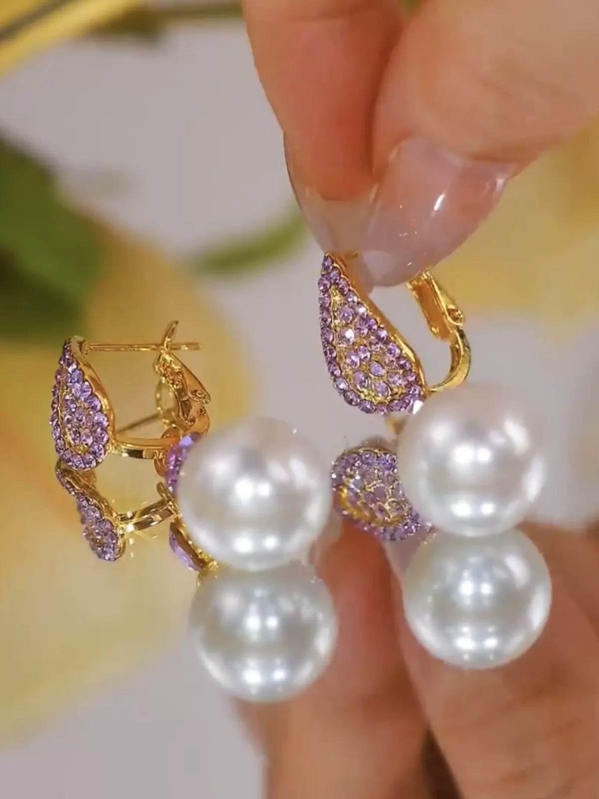 Light purple zircon pearl earrings