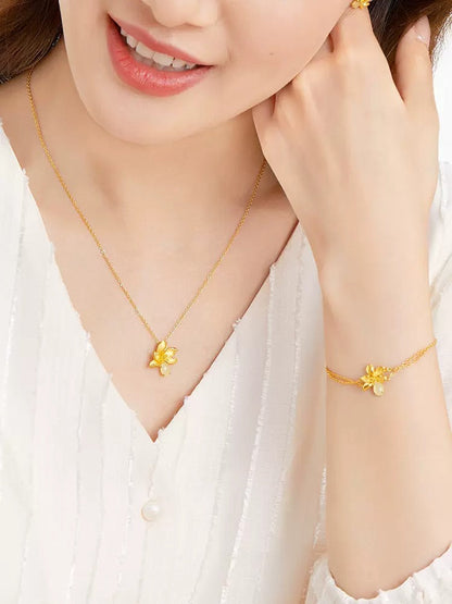 PETALS NECKLACE (18K GOLD PLATED)